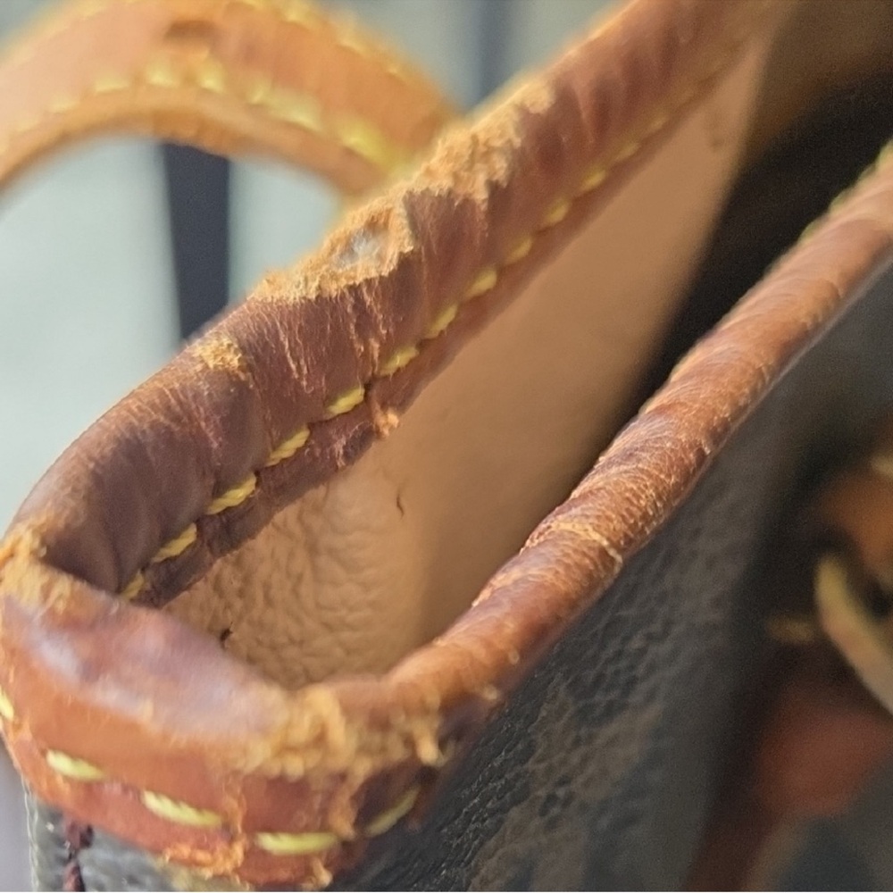 Louis Vuitton Vintage Bucket Bag - Picture 10 of 10